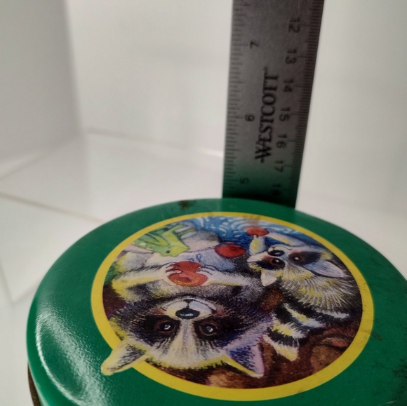 Vintage HTF Metal Woods Critters Candy Tin Sutton Candy USA - Picture 7 of 8